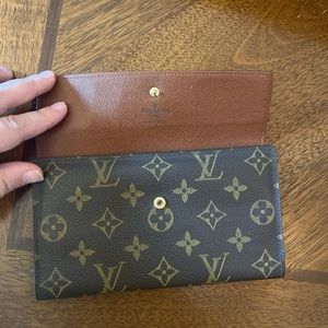 Authentic Louis Vuitton Tri-fold Wallet